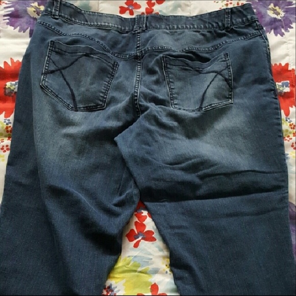Woman's Skinny Jeans Size 24W - Picture 4 of 4